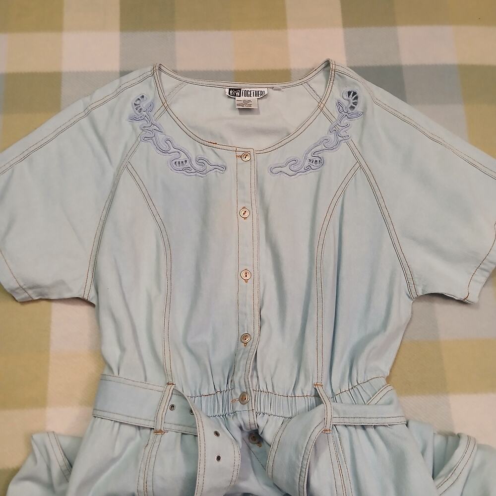 Together! Vtg Light Wash Button-Up Denim Dress With Embroidery And Belt Size 16